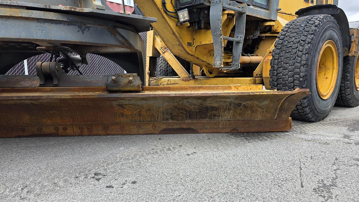 Used 2010 John Deere 772G