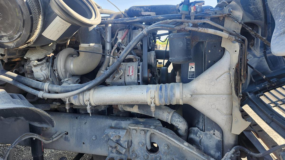 Used 2009 Freightliner Columbia