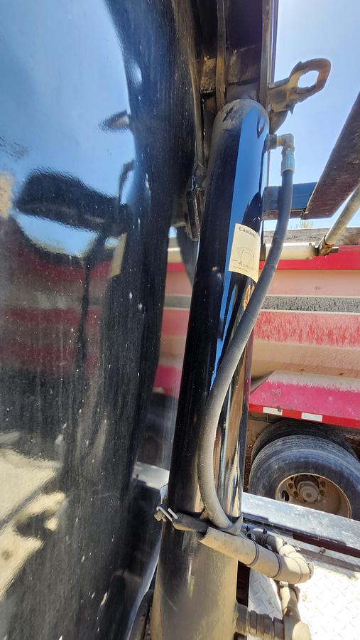 Used 2018 Midland TW2500 Lead Side Dump
