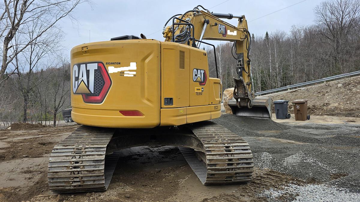 Used 2021 Caterpillar 325-07
