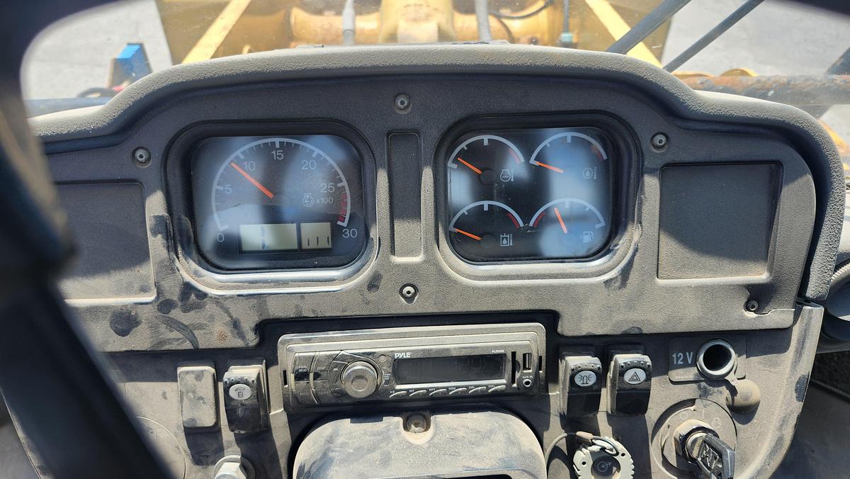 Used 2011 Caterpillar 950H