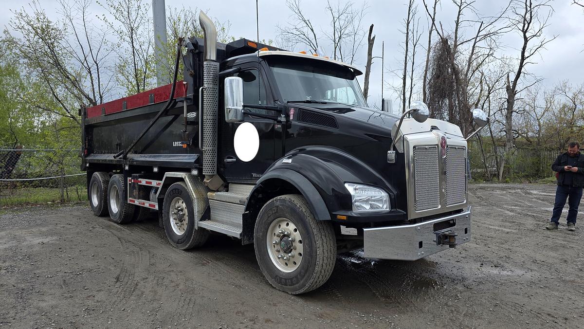 Used 2018 Kenworth T880