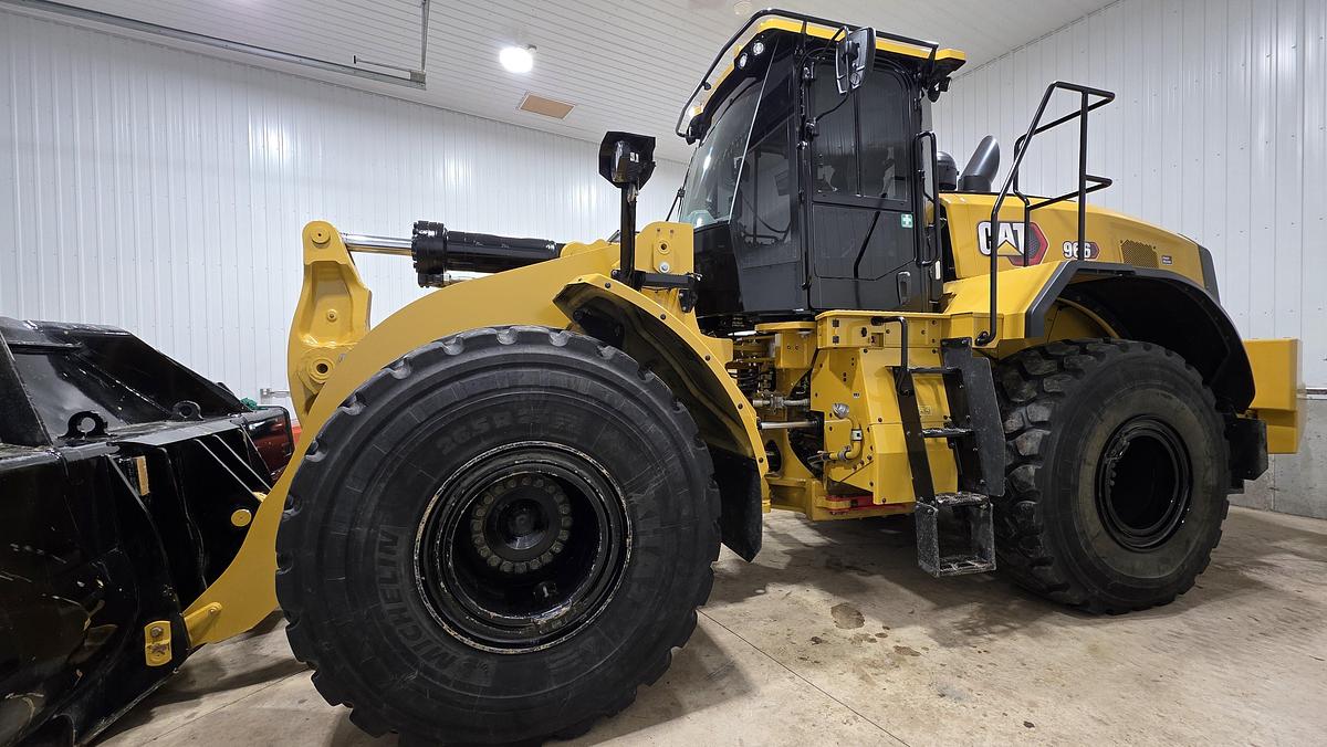 Used 2023 Caterpillar 966