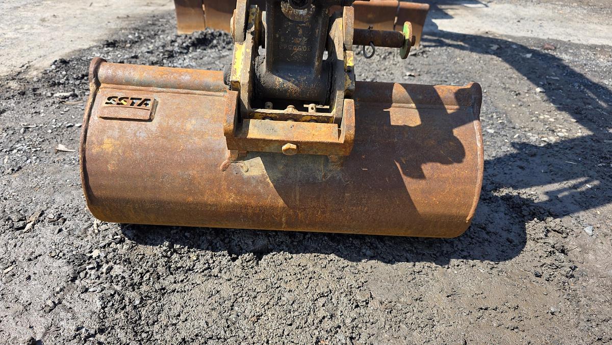 Used 2012 John Deere 17D