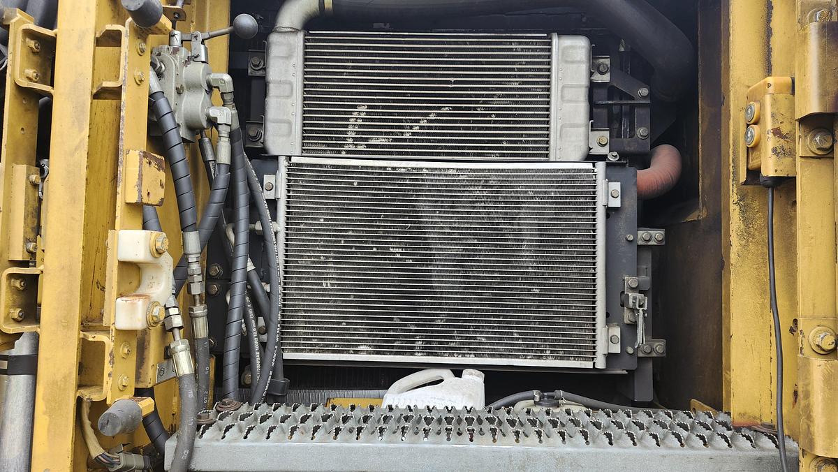 Used 2008 Caterpillar 320C FM