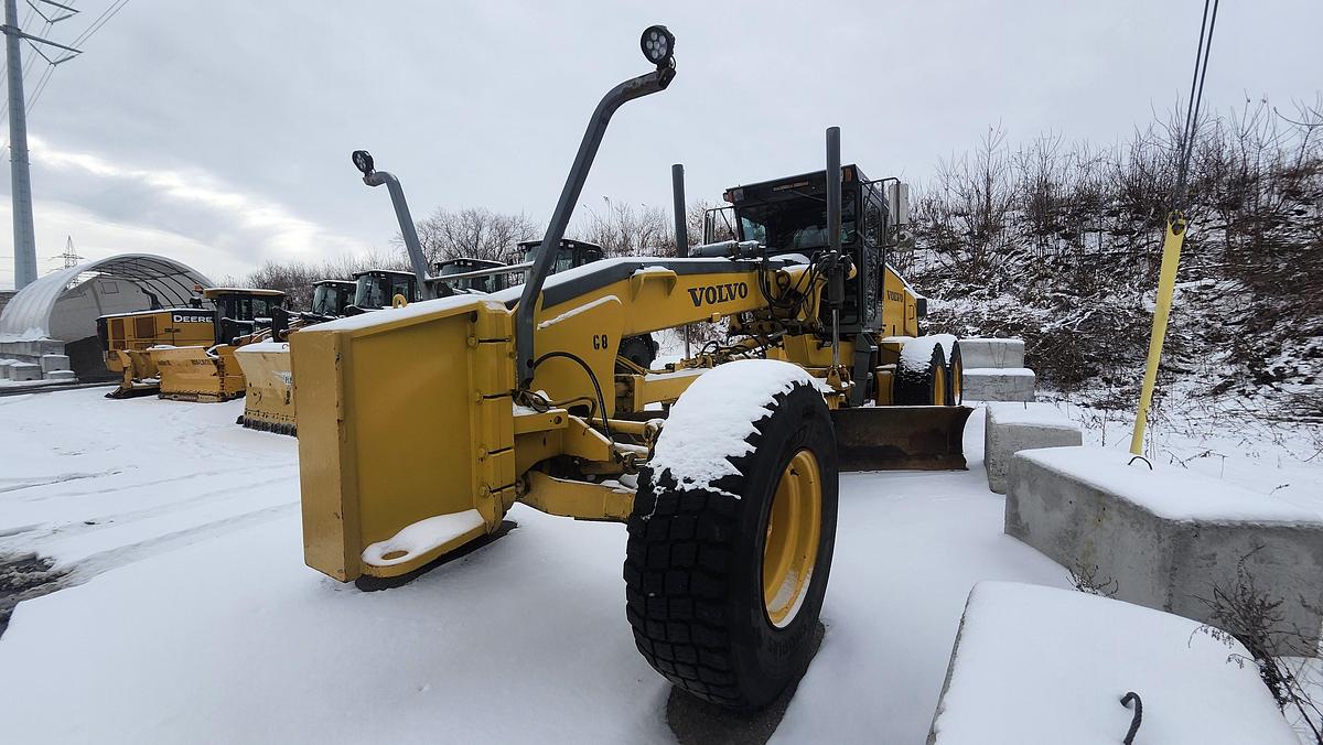 Used 2006 Volvo G740B