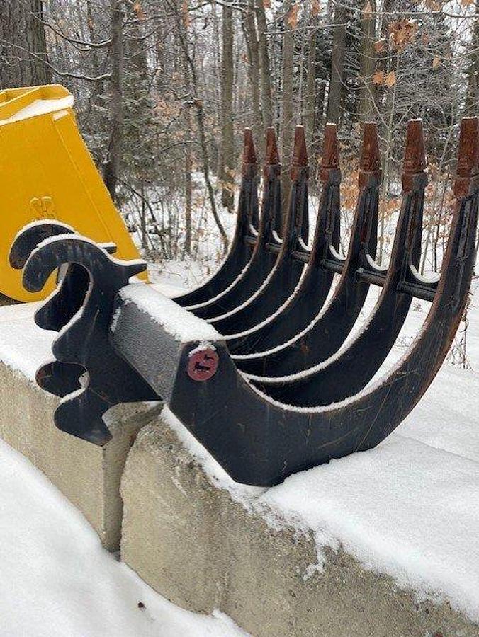 Used 2021 Takeuchi TB290