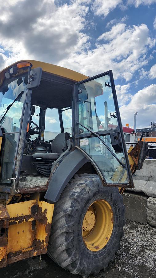 Used 2011 John Deere 410J