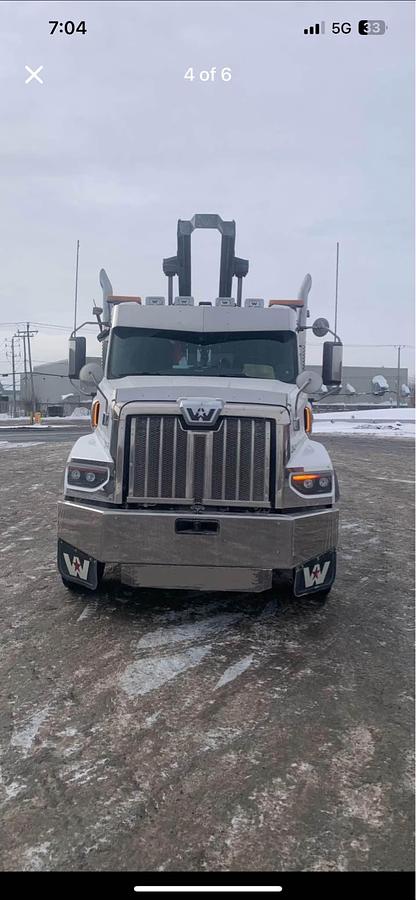 Used 2024 Western Star 4900