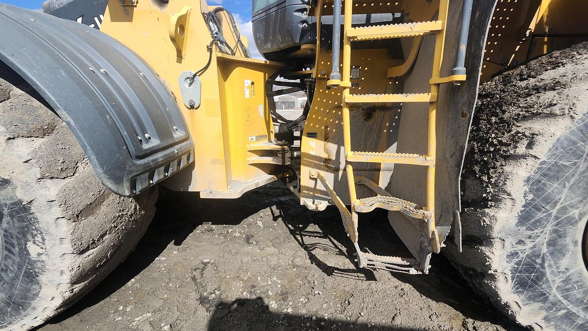 Used 2016 John Deere 844K-II