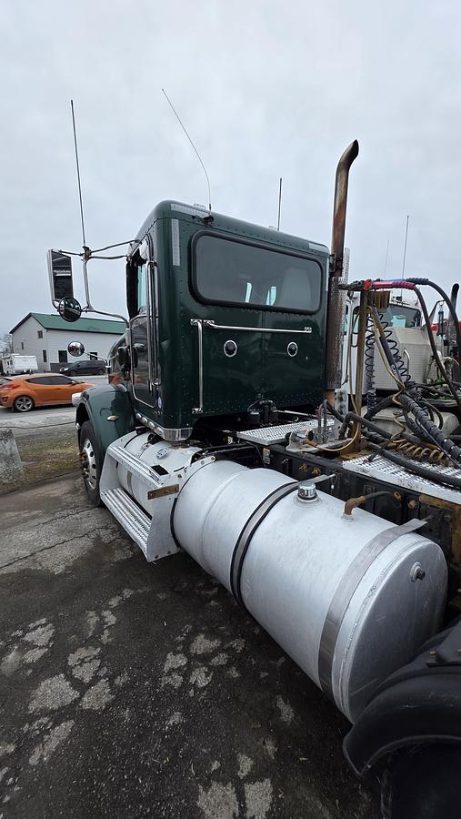 Used 2014 Peterbilt 358