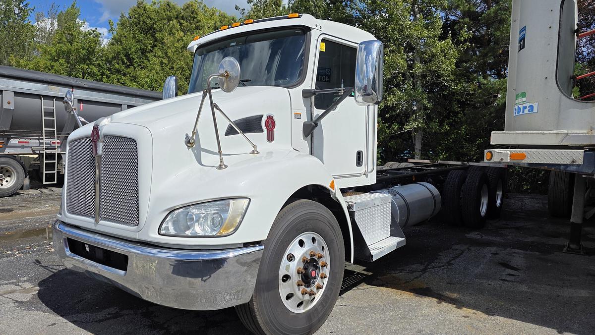 Used 2018 Kenworth T370