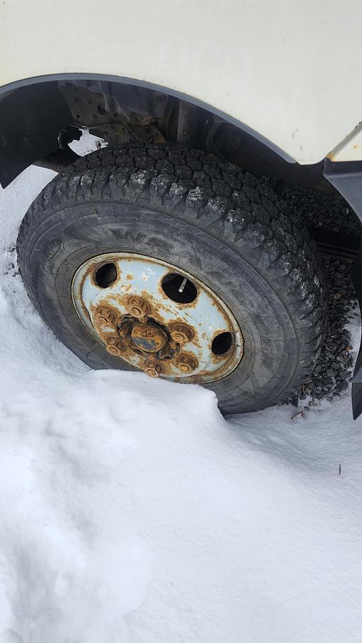 Used 2015 Hino 155 / 16 Feet Box