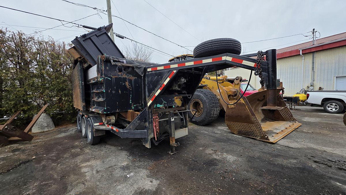 Used 2014 Roll-Off 2 axles
