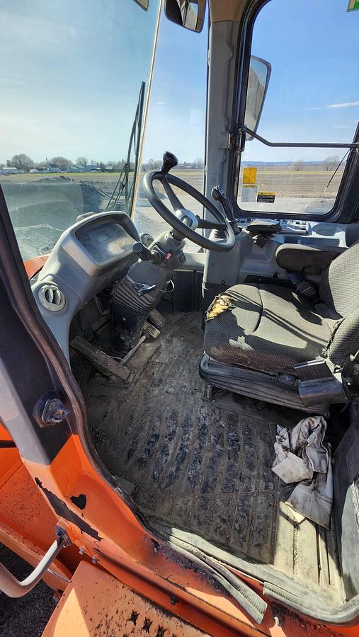 Used 2011 Doosan DL500