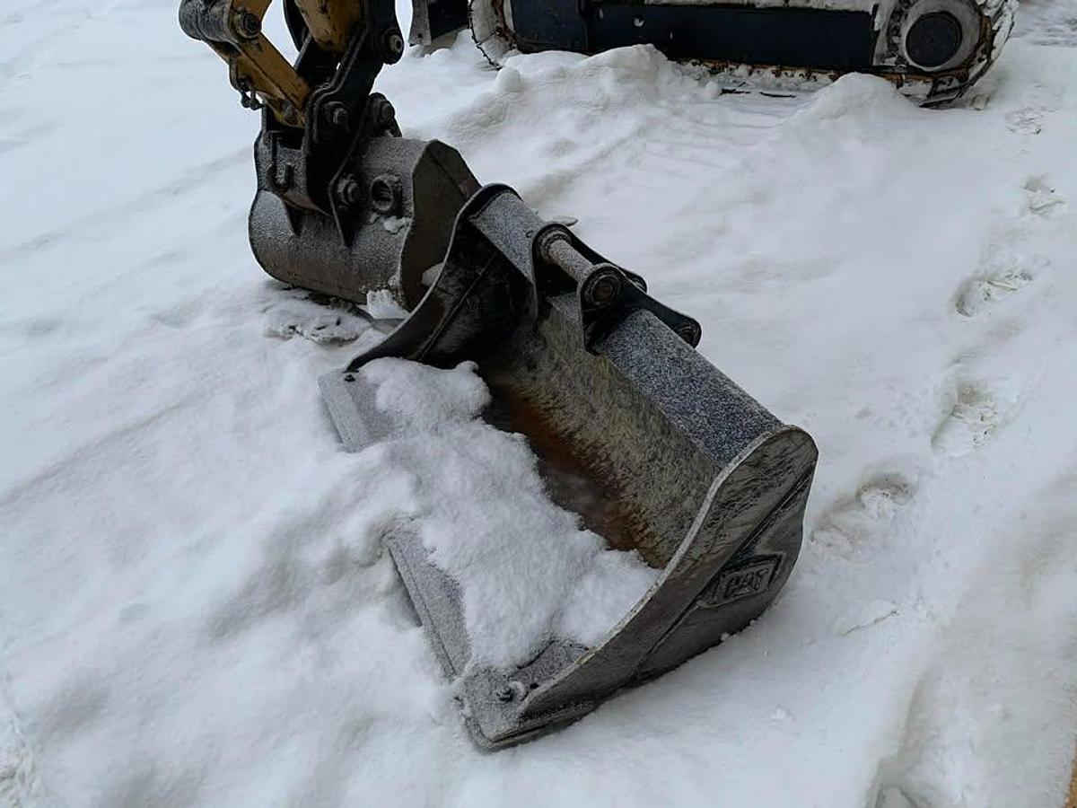 Used 2017 Caterpillar 305 E2