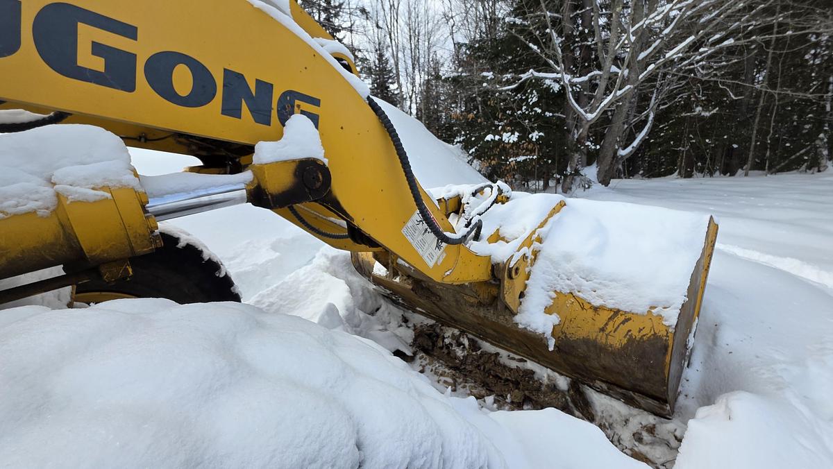 Used 2016 Liugong 835-III