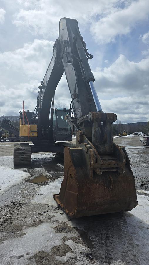 Used 2019 Volvo ECR355EL