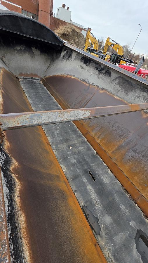 Used 2020 Trout River 4 axles Live Bottom