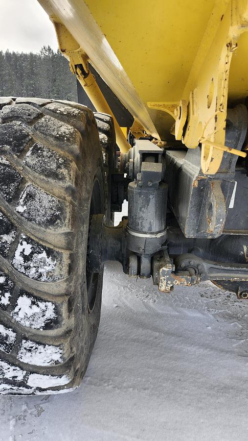 Used 2010 Komatsu HM300