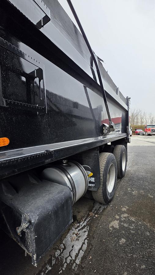 Used 2013 Kenworth T440