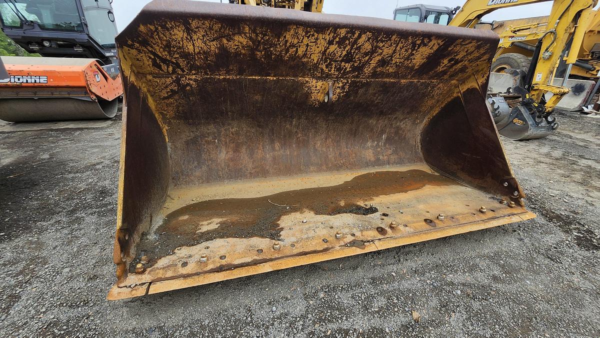 Used 2009 Caterpillar 938H