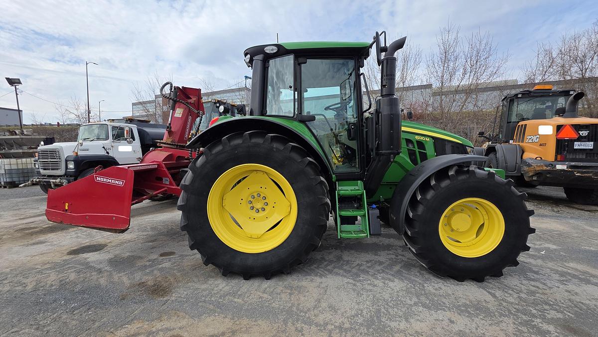 Used 2021 John Deere 6120M