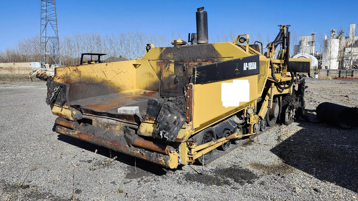 Used 1998 Caterpillar AP-1055B