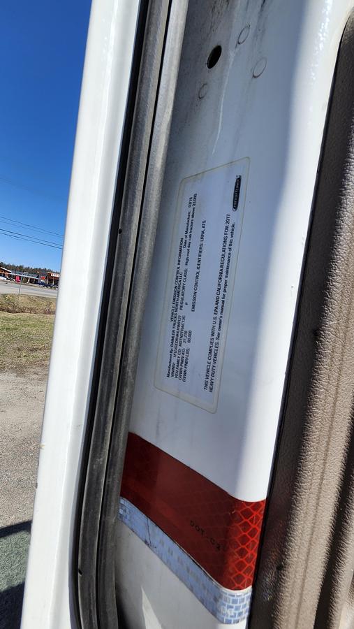 Used 2017 Freightliner Cascadia 125