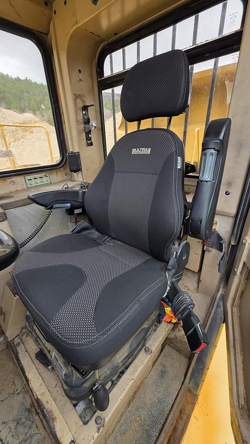 Used 1997 Caterpillar D400E