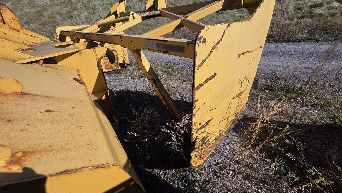Used CAT 11 Feet Bucket With Snow Box