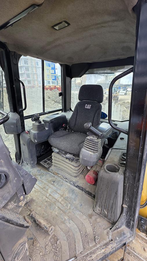 Used 2014 Caterpillar D5K LGP