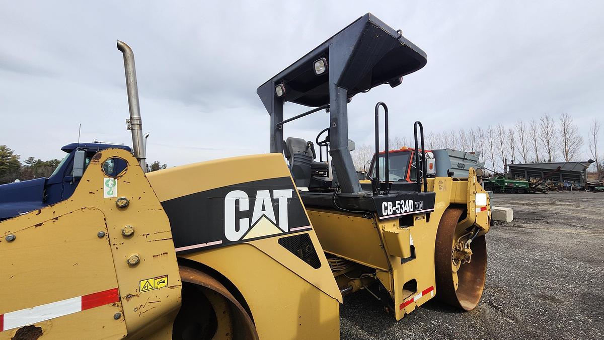 Used 2006 Caterpillar CB-534D XW