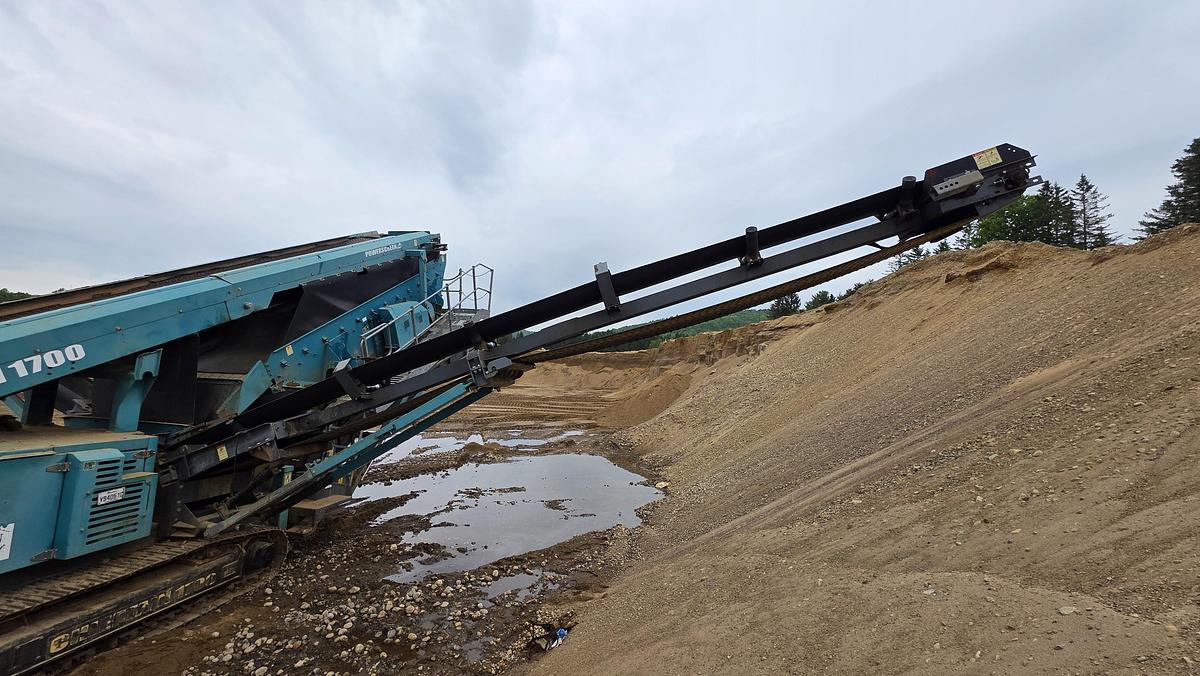 Used 2015 Powerscreen Chieftain 1700