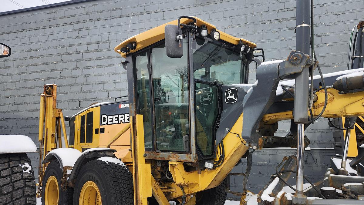 Used 2010 John Deere 772G