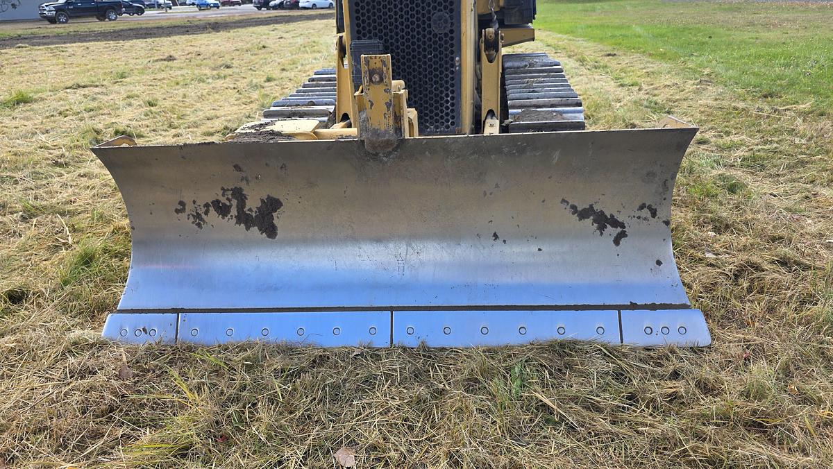 Used 2004 Caterpillar D3C XL