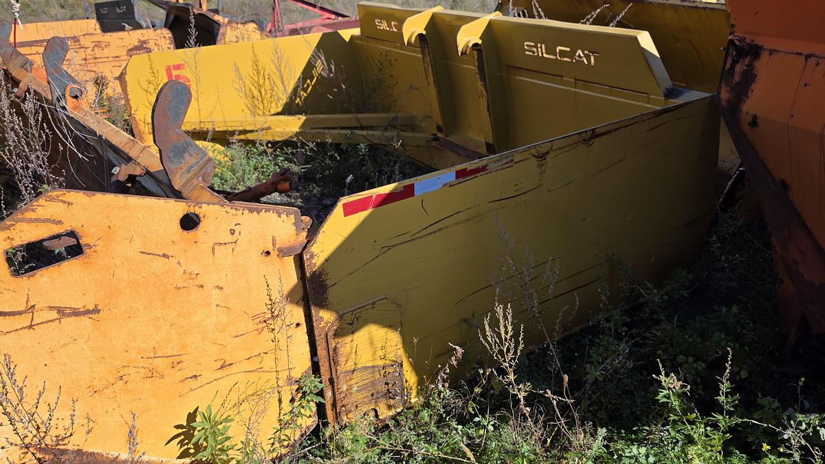 Used 12 Feet Fix Snow Plow with 8 feet pannels
