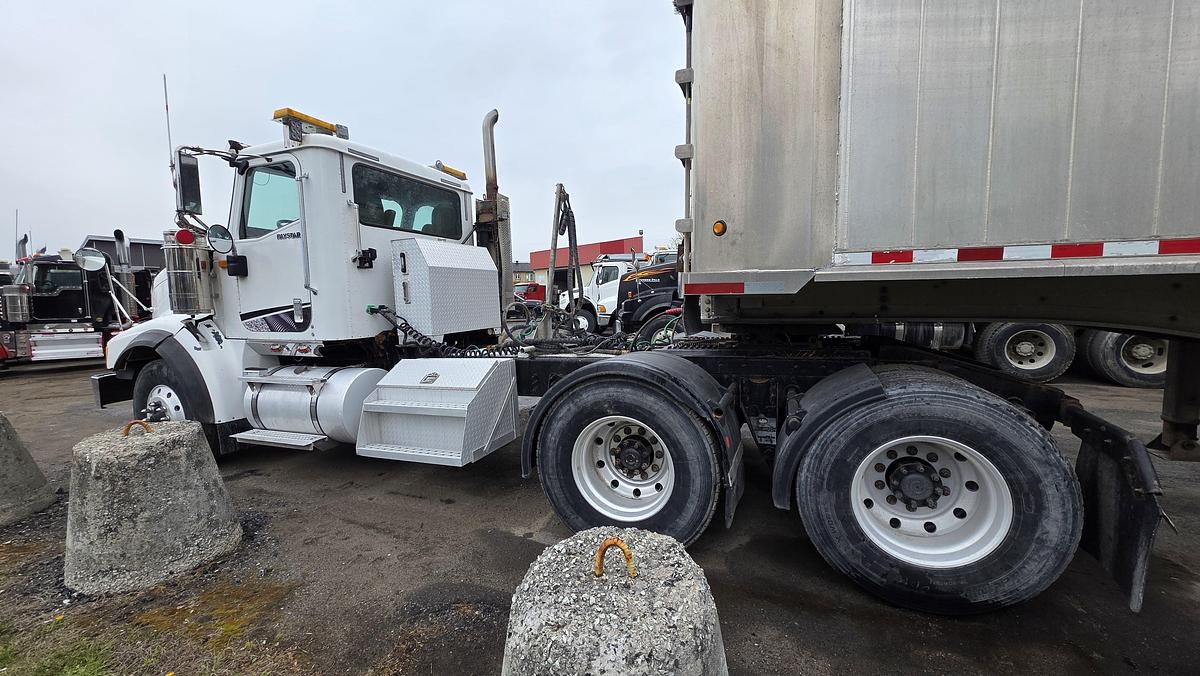 Used 2011 International Paystar 5000