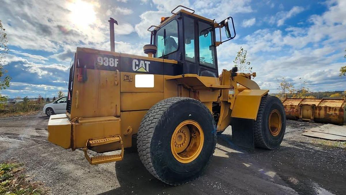 Used 1997 Caterpillar 938F