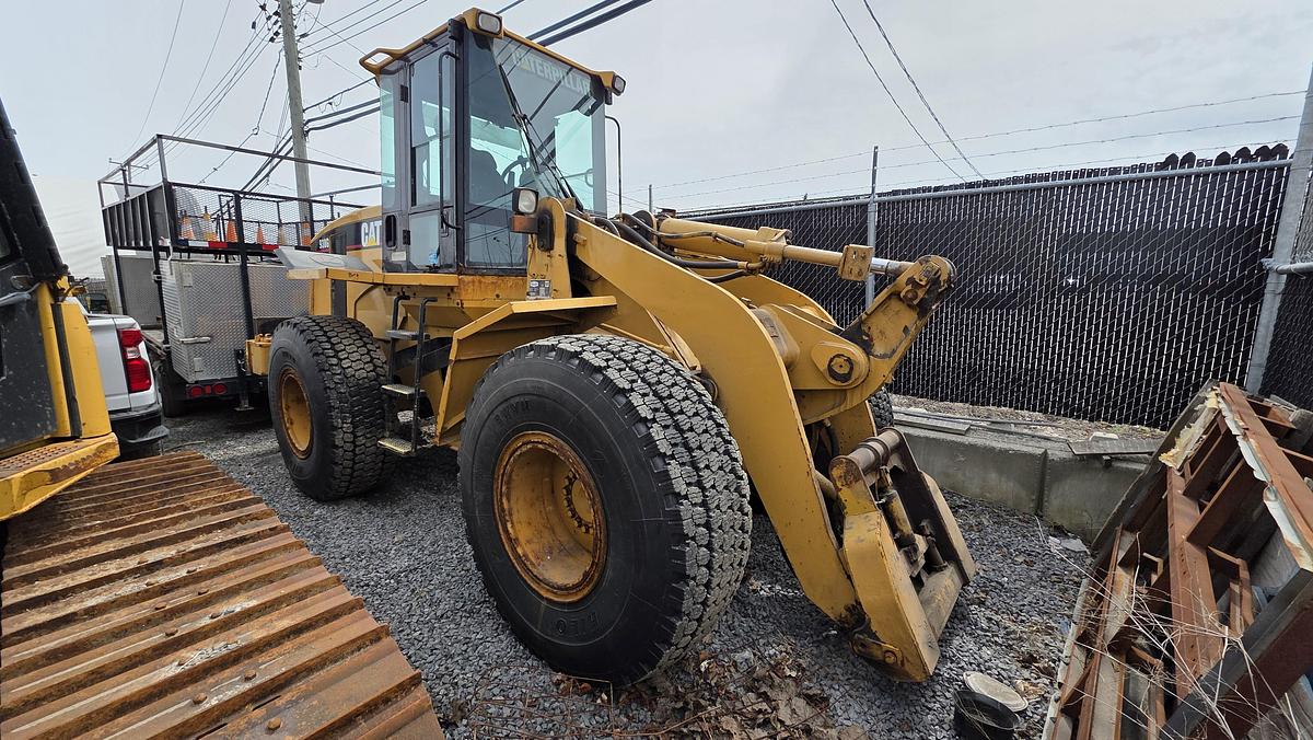Used 1999 Caterpillar 938G