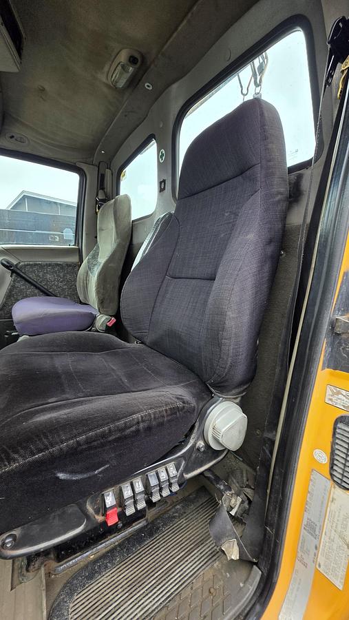 Used 2001 Sterling Shunter