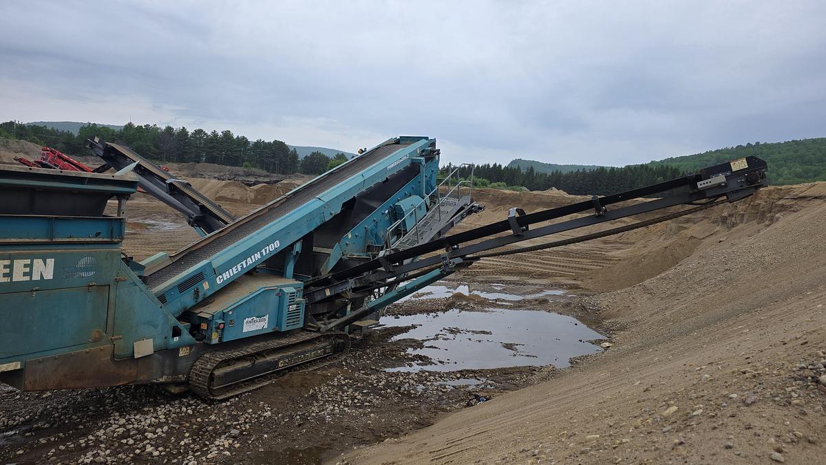Used 2015 Powerscreen Chieftain 1700