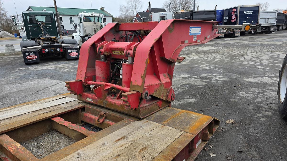 Used 2011 Pitts 24 Feet / 3 axles Lowboy