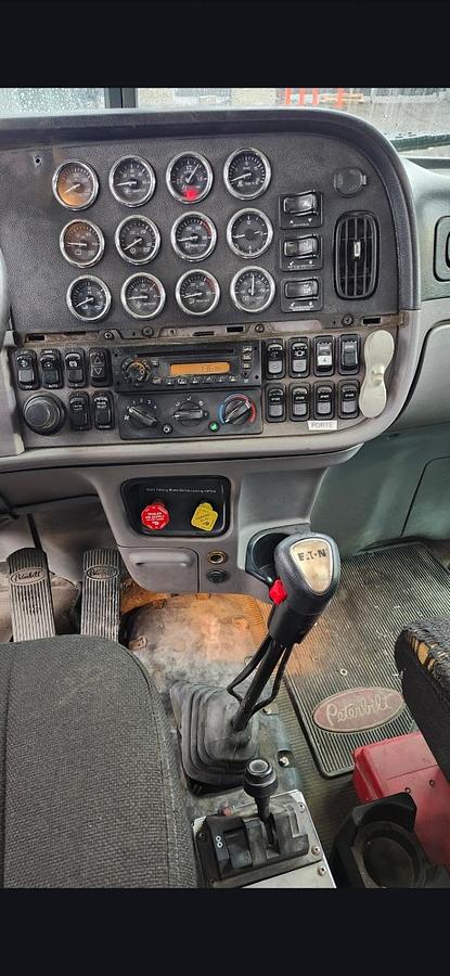 Used 2012 Peterbilt 367
