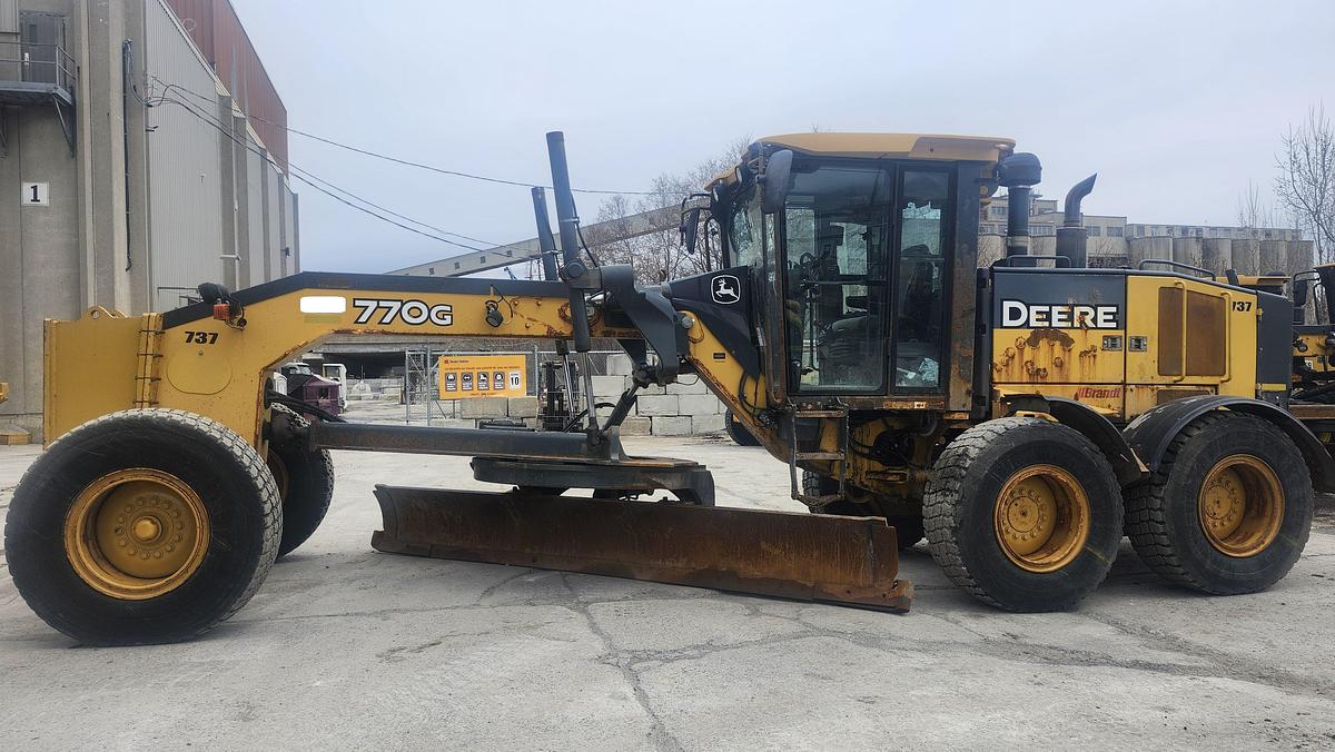 Used 2011 John Deere 770G