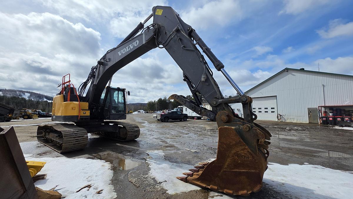 Used 2019 Volvo ECR355EL