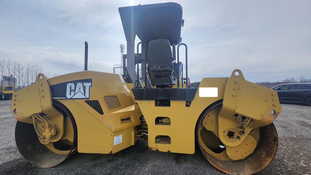 Used 2003 Caterpillar CB-534D