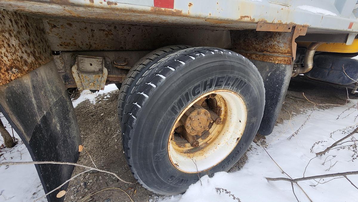 Used 1986 International S1900