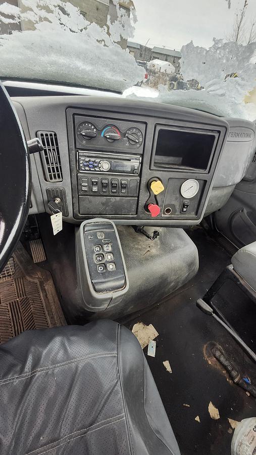 Used 2005 International 8600