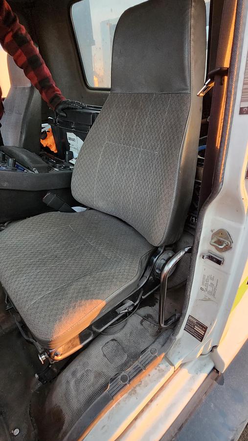 Used 2004 Elgin Whirlwind